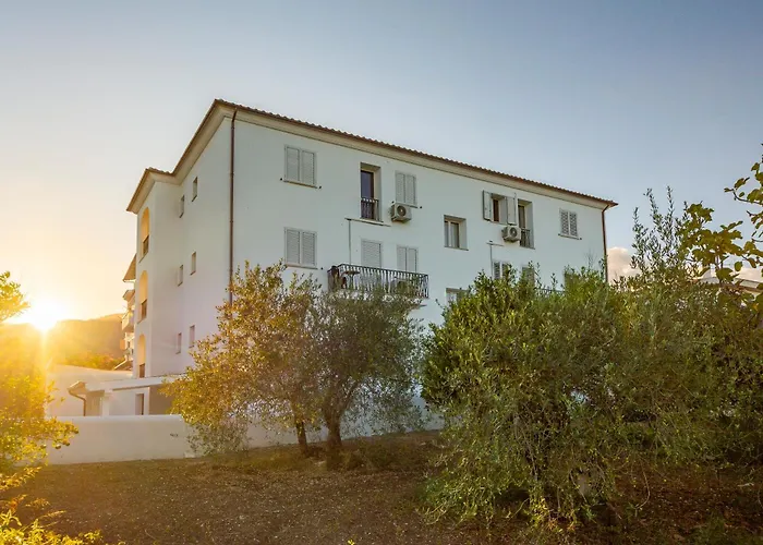 Le Residenze Del Baia Marina *
